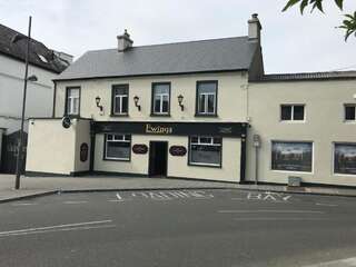 Отели типа «постель и завтрак» Ewings Bar & Accommodation Карлоу-0